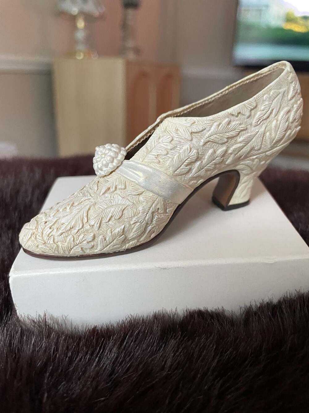 Just The Right Shoe I Do by Raine Figurine Miniature 1999 Wedding